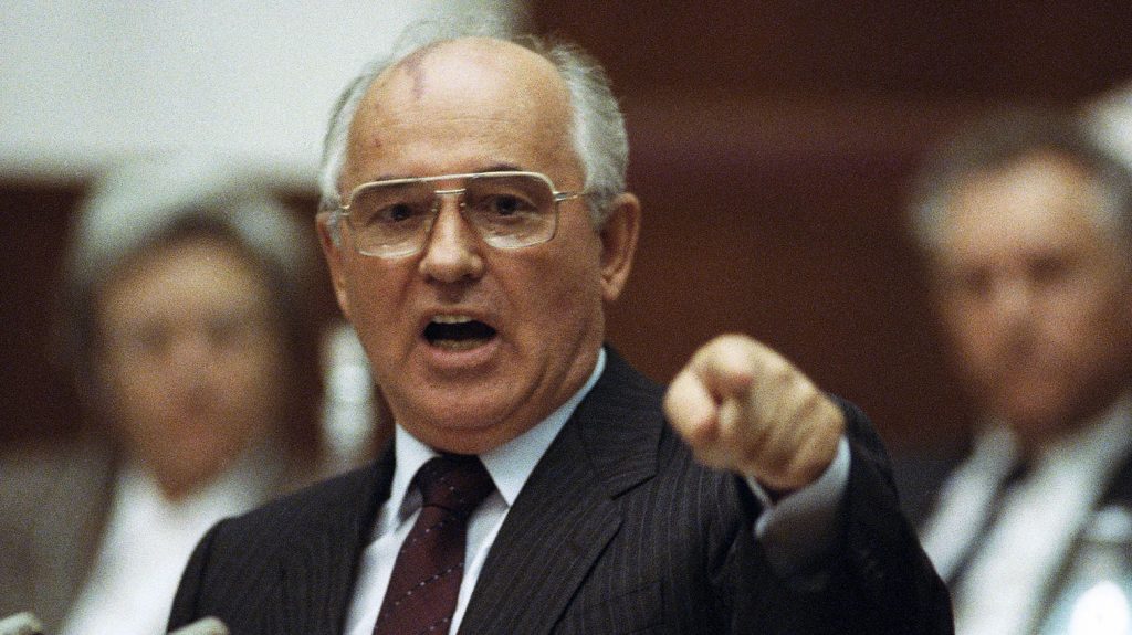 Mikhail Gorbachev - That means that cooperation is needed, a new world order is necessary and global mechanisms to manage it